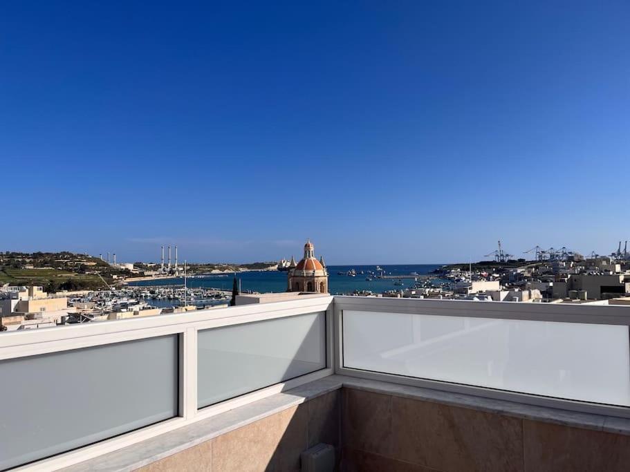 Marsaxlokk 3 Bedroom Penthouse Exterior photo